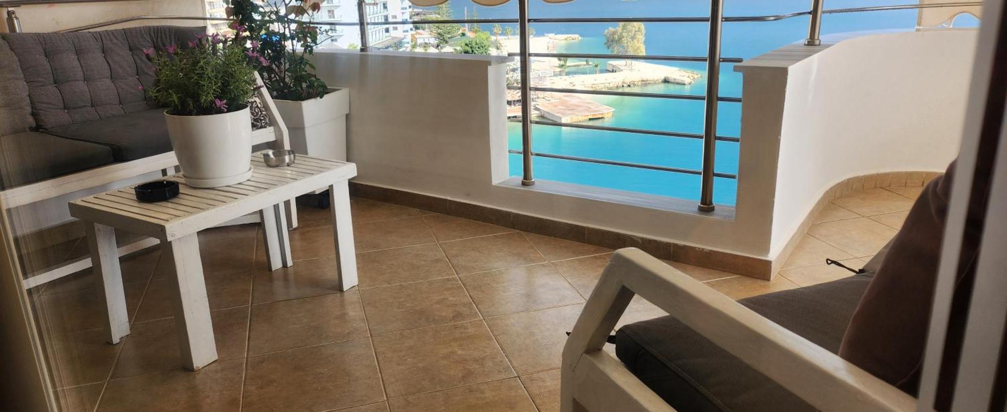Alpha Seaside Apartment Саранда Екстер'єр фото