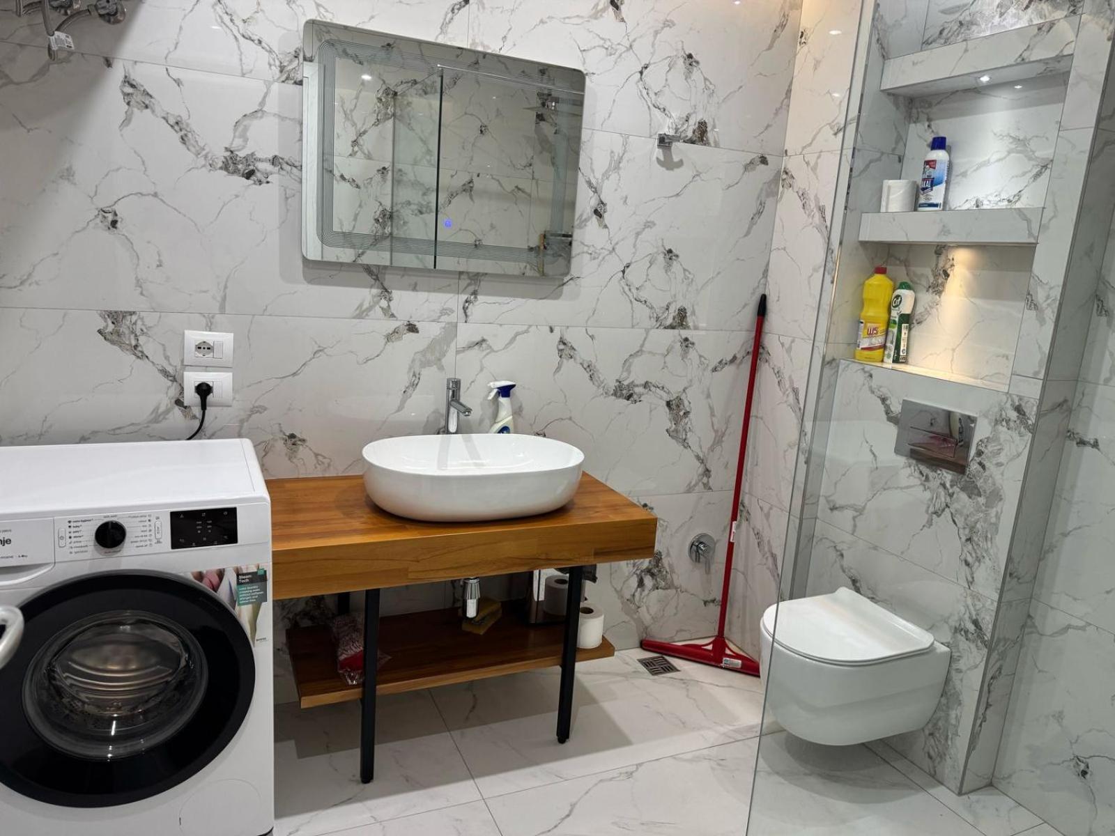 Alpha Seaside Apartment Саранда Екстер'єр фото