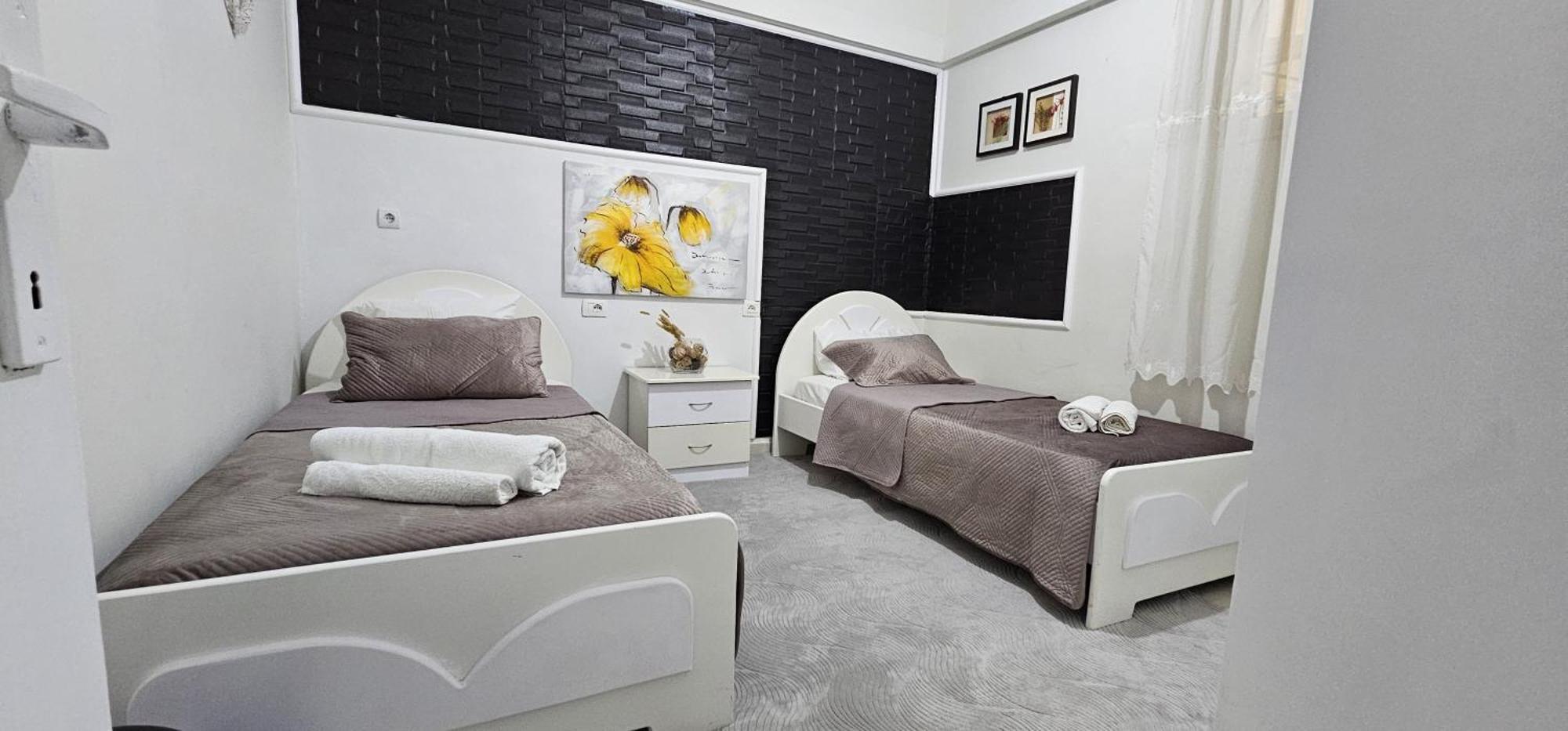 Alpha Seaside Apartment Саранда Екстер'єр фото